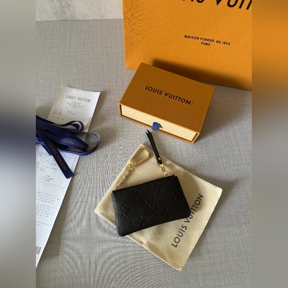 Louis Vuitton Black Monogram Key Pouch - Picture 1 of 9